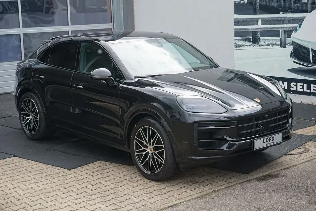 Gebraucht Porsche Cayenne Black Edition 470 PS (345 kW) 2026 Schwarz SUV