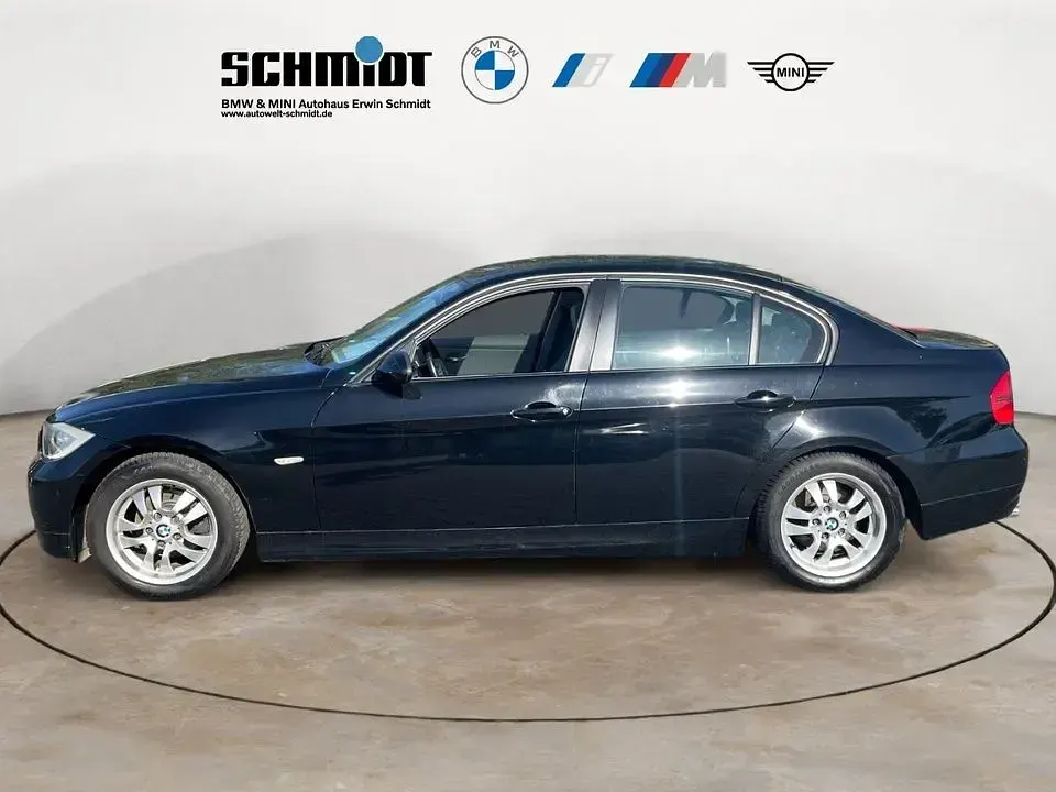 Gebraucht BMW 320 150 PS (110 kW) 2005 Schwarz Limousine