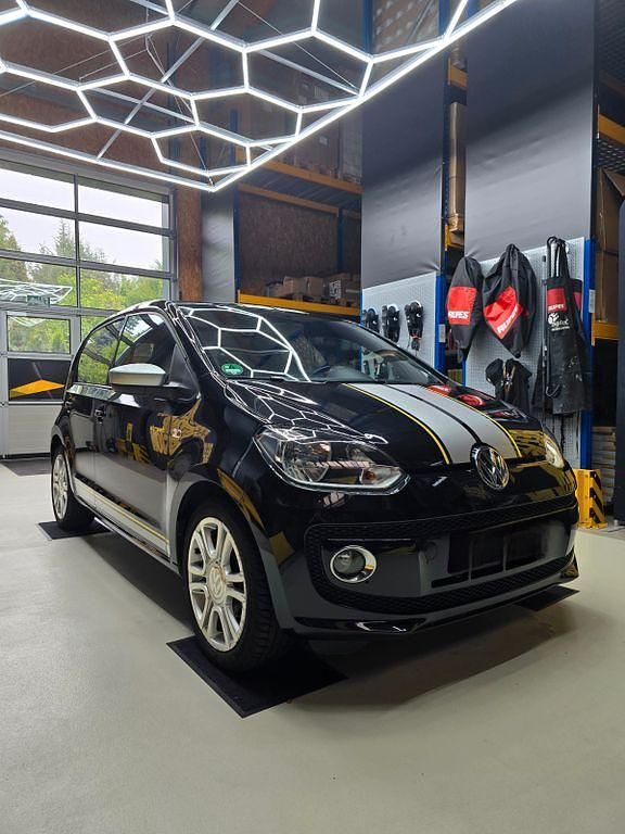 Schwarz Gebraucht 2015 VW up! Kleinwagen | 7.499 € (Fairer Preis) - Bild 1/4