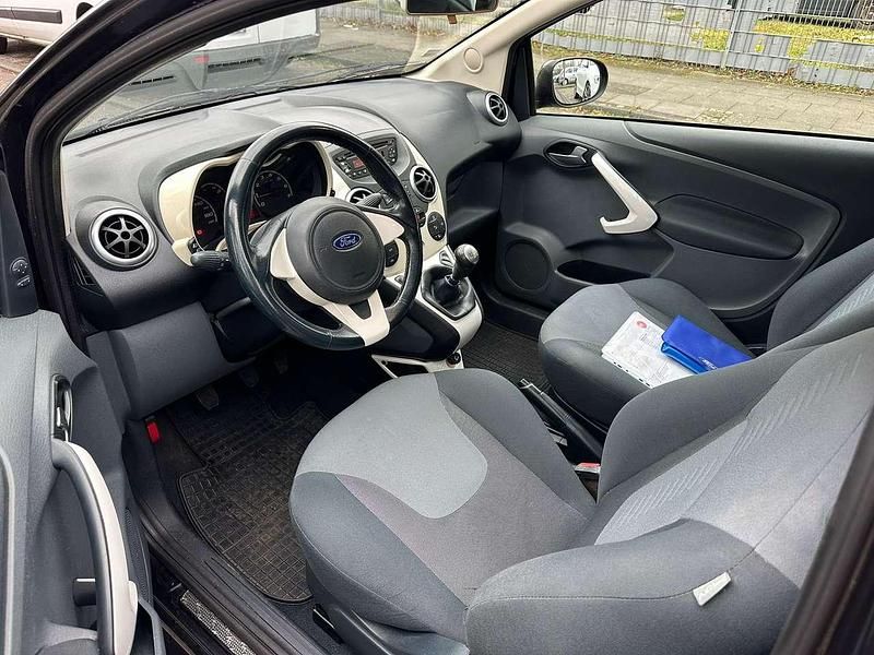 Gebraucht Ford Ka Titanium 69 PS (50 kW) 2010 Midnightschwarz metallic Kleinwagen