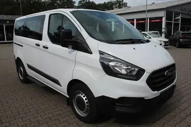 Usata Ford Transit Custom 105 CV (77 kW) 2021 Bianco Station wagon