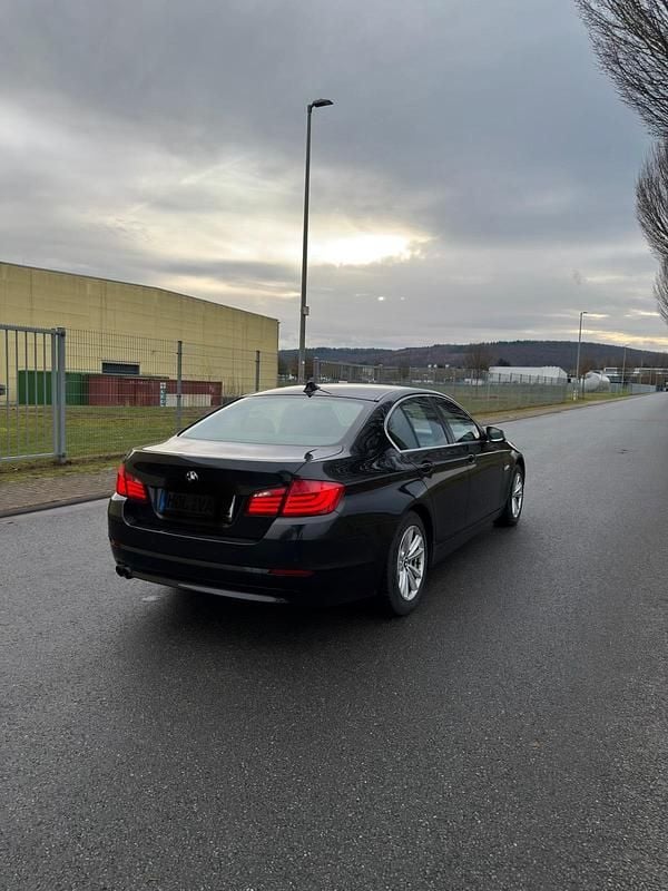 Gebraucht BMW 525 204 PS (150 kW) 2011 Schwarz Limousine