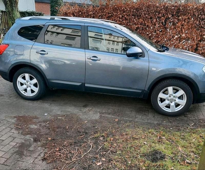 Blau Gebraucht 2010 Nissan Qashqai +2 SUV | 9.900 € (Etwas zu teuer) - Bild 1/4