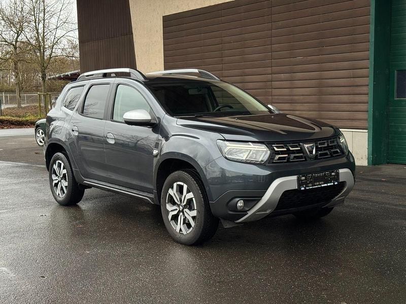 Gebraucht Dacia Duster Prestige 150 PS (110 kW) 2021 Grau SUV