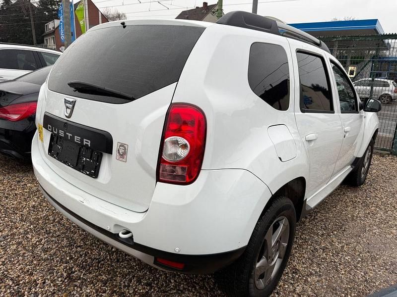 Gebraucht Dacia Duster Lauréate 105 PS (77 kW) 2012 Weiß SUV