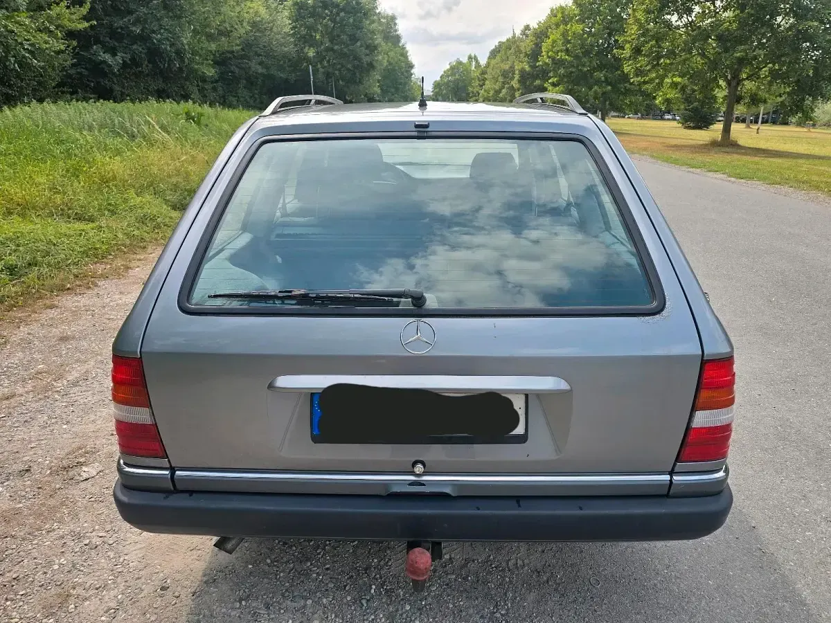 Gebraucht Mercedes 300 220 PS (161 kW) 1991 Grau Kombi