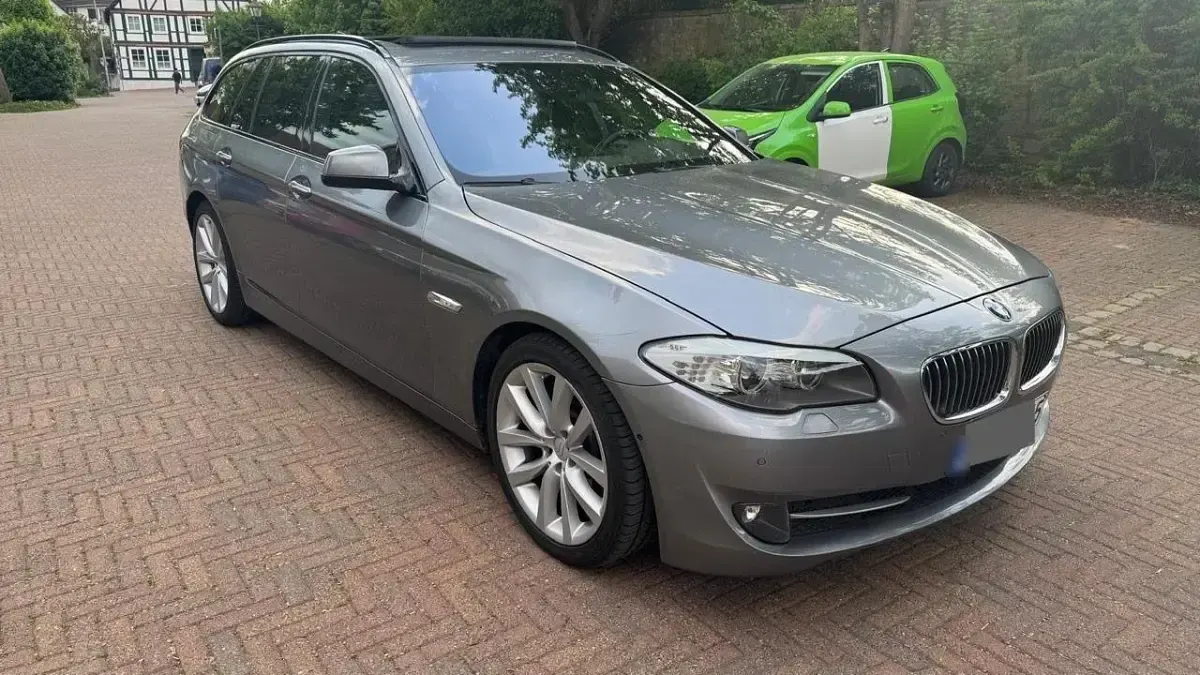 Gebraucht BMW 530 258 PS (189 kW) 2012 Kombi