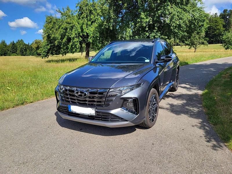 Grau Gebraucht 2023 Hyundai Tucson N Line SUV | 37.500 € (Teuer) - Bild 1/4