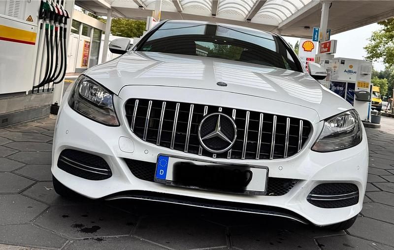 Weiß Gebraucht 2014 Mercedes C180 Limousine | 10.500 € (Guter Preis) - Bild 1/4