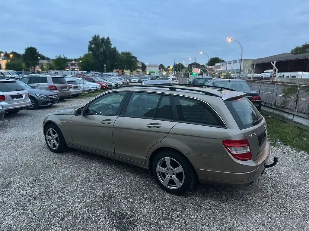 Gebraucht Mercedes C200 136 PS (100 kW) 2009 Beige Kombi