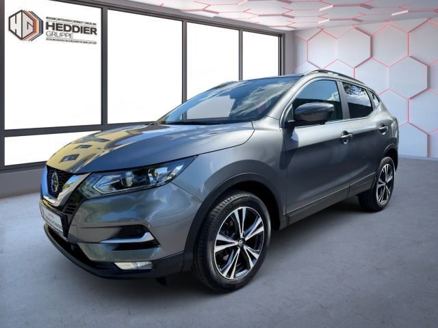 Grau Gebraucht 2021 Nissan Qashqai Zama SUV | 18.790 € (Fairer Preis) - Bild 1/4