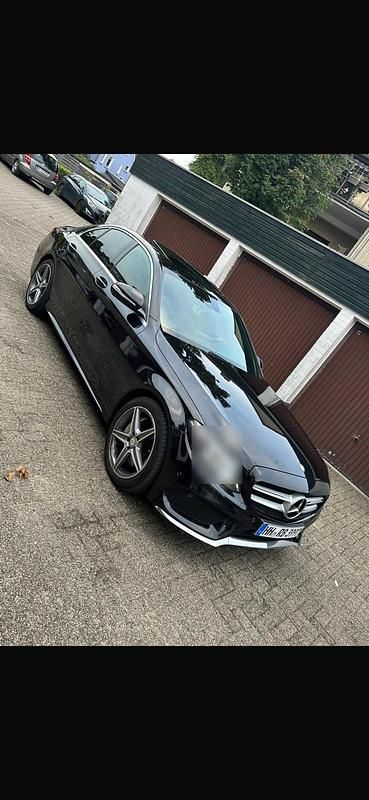 Schwarz Gebraucht 2014 Mercedes C250 Limousine | 13.900 € (Fairer Preis) - Bild 1/4