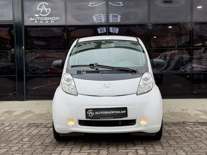 Gebraucht Peugeot iON 35 kW (48 PS) 2012 Weiß Kleinwagen