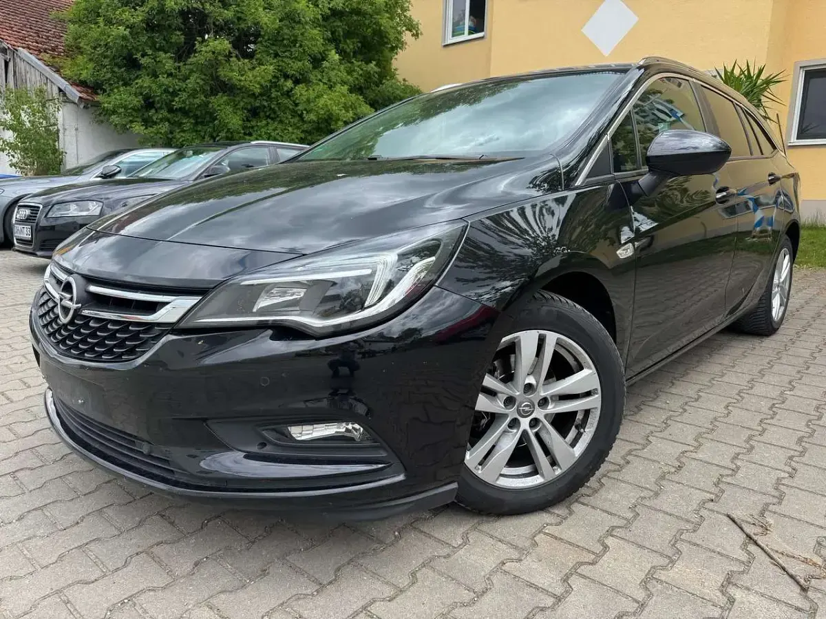 Gebraucht Opel Astra Business 110 PS (80 kW) 2018 Onyx schwarz Kombi