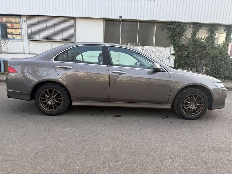 Gebraucht Honda Accord 155 PS (114 kW) 2008 Grau Limousine