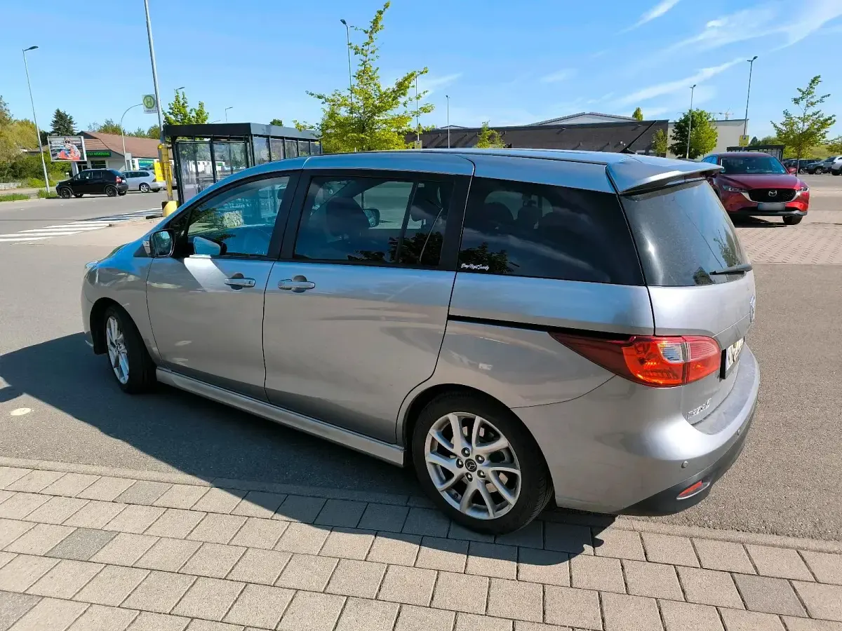 Gebraucht Mazda 5 Inclusive 150 PS (110 kW) 2014 Silber Van / Kleinbus