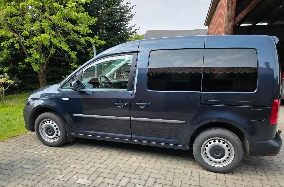 Gebraucht VW Caddy 75 PS (55 kW) 2019 Blau Van / Kleinbus