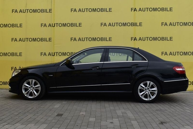 Gebraucht Mercedes E350 292 PS (214 kW) 2009 Schwarz Limousine