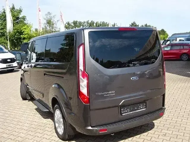Gebraucht Ford Tourneo Custom Titanium 185 PS (136 kW) 2021 Andere Van