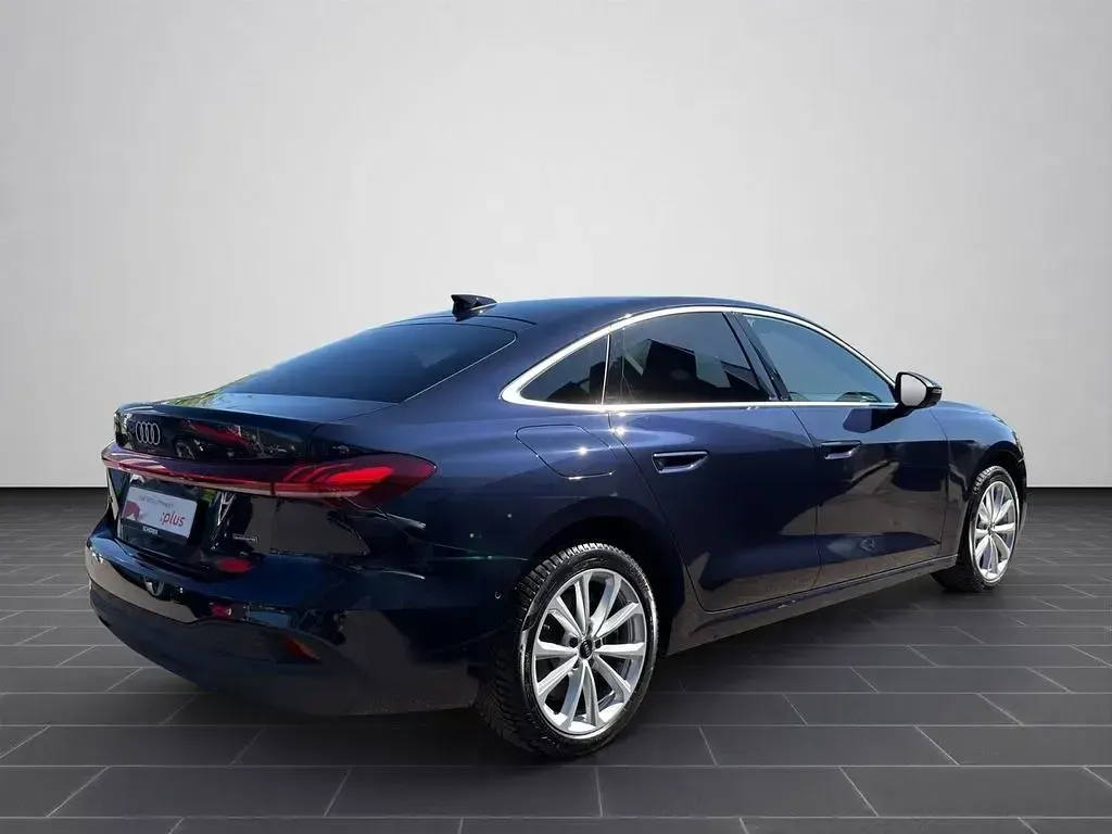 Gebraucht Audi A5 Ambiente 204 PS (150 kW) 2025 Firmamentblau metallic Limousine