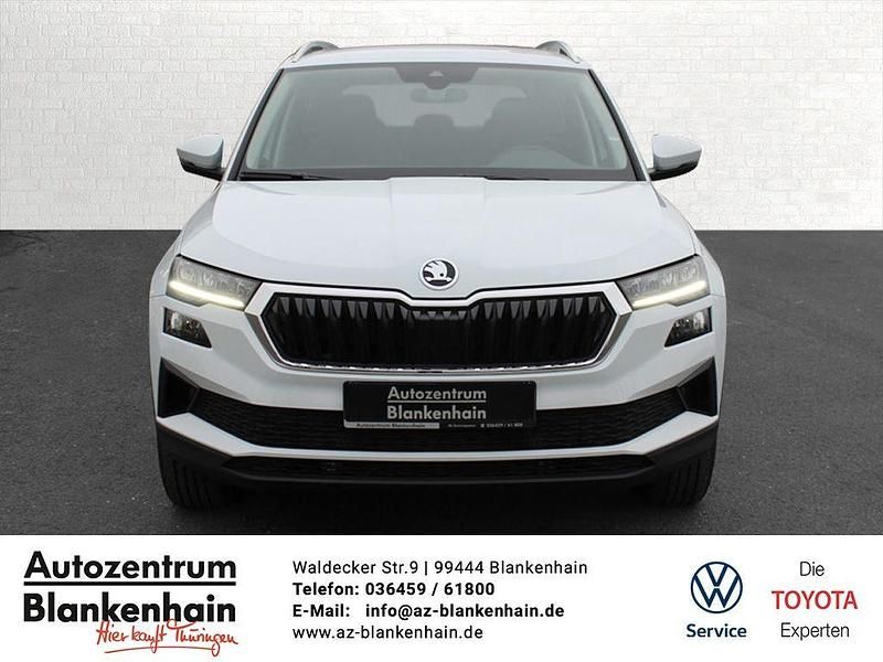 Gebraucht Skoda Karoq 150 PS (110 kW) 2024 Moonweißmetallic SUV