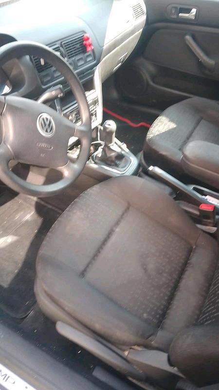 Second-hand VW Golf 2002 Monovolum