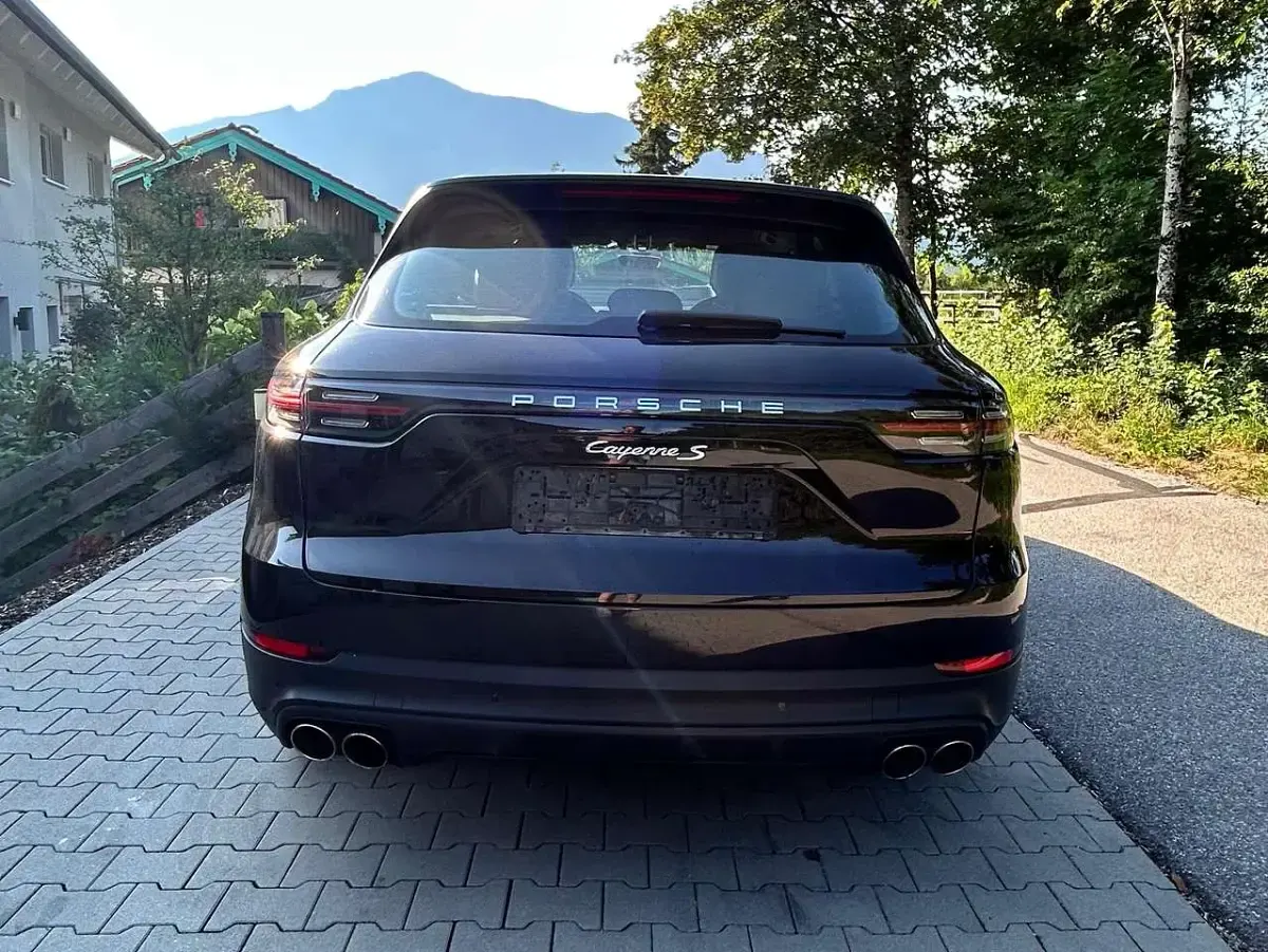 Gebraucht Porsche Cayenne S Sport 441 PS (324 kW) 2017 Schwarz SUV