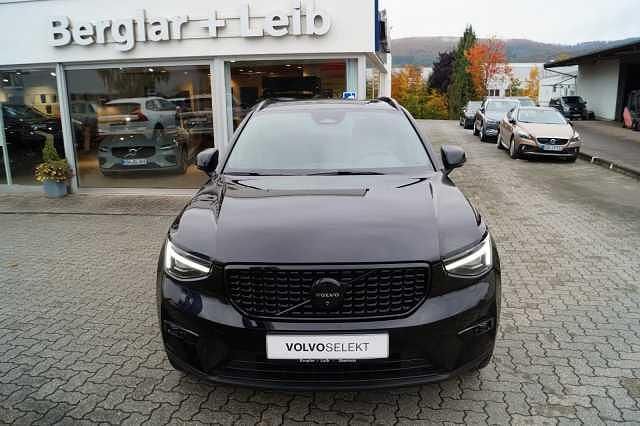 Gebraucht 2025 Volvo XC40 SUV | 42.990 € (Teuer) - Bild 1/4