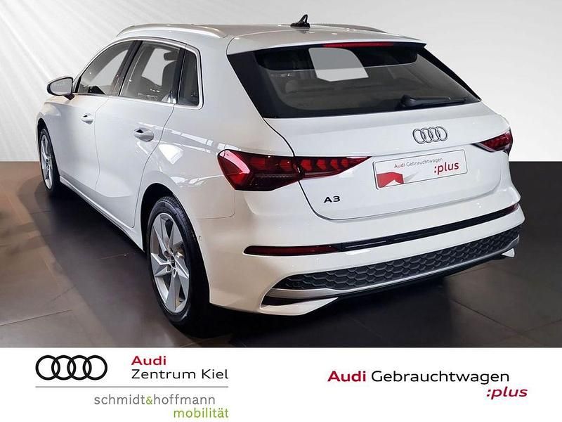 Gebraucht Audi A3 Ambiente 150 PS (110 kW) 2025 Arkonaweiß Limousine
