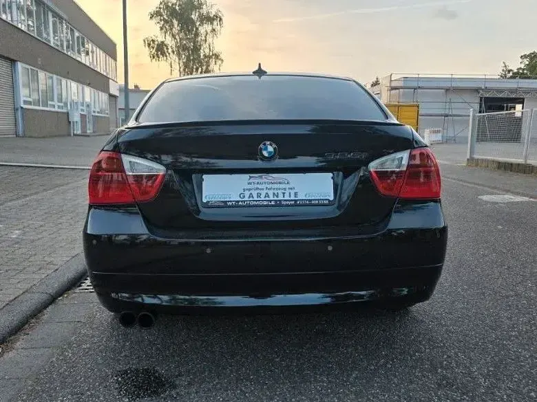 Gebraucht BMW 325 M Sport 218 PS (160 kW) 2005 Schwarz Limousine