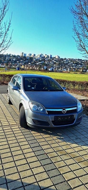 Gebraucht Opel Astra 105 PS (77 kW) 2005 Limousine