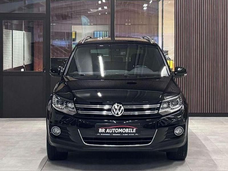 Gebraucht VW Tiguan LOUNGE 140 PS (102 kW) 2015 Schwarz SUV