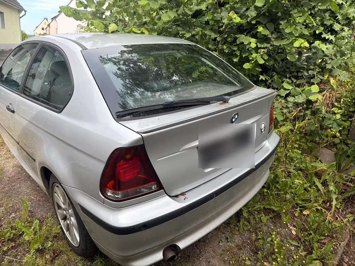 Gebraucht BMW 316 Compact 115 PS (84 kW) 2004 Silber Kleinwagen