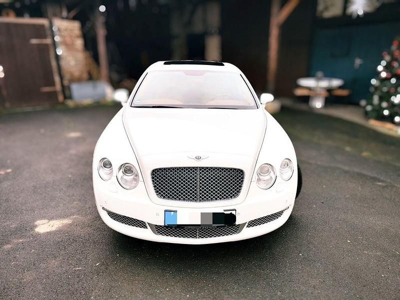 Gebraucht Bentley Continental Flying Spur 610 PS (448 kW) 2009 Weiß Limousine