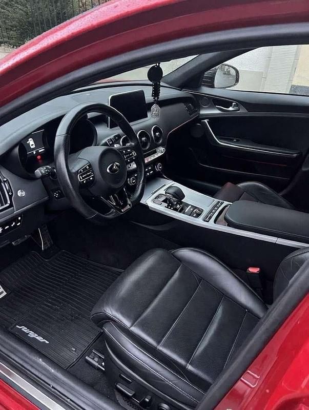 Gebraucht Kia Stinger GT 366 PS (269 kW) 2020 Rot Kleinwagen