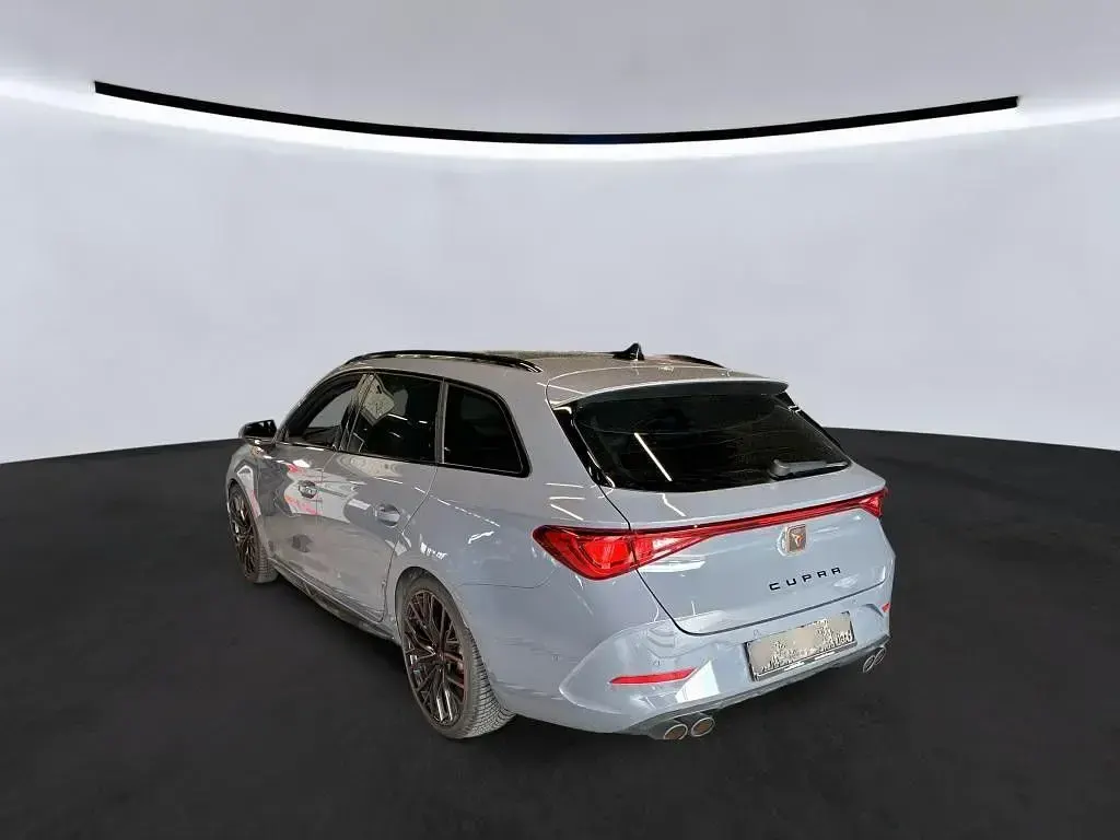 Gebraucht Cupra Leon VZ 301 PS (221 kW) 2024 Grau Limousine