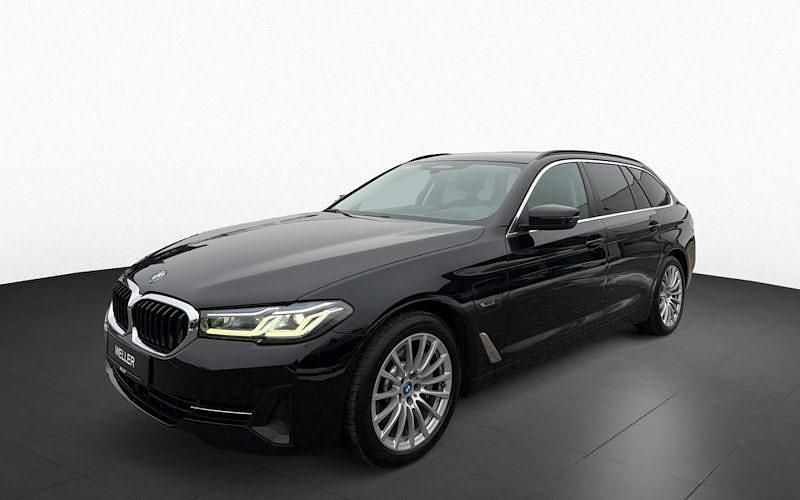 Gebraucht BMW 530e Sport Line 292 PS (214 kW) 2021 Schwarz Kombi