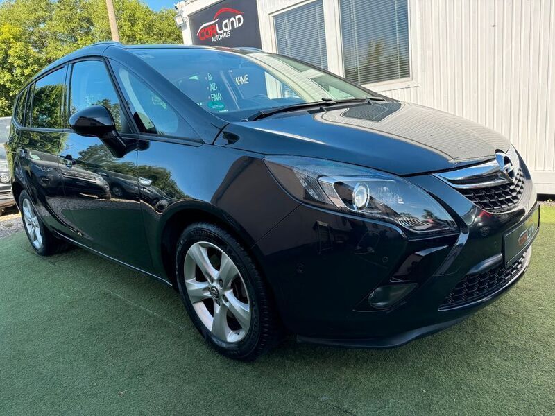 Schwarz Gebraucht 2016 Opel Zafira Tourer Edition Van / Kleinbus | 11.490 € (Fairer Preis) - Bild 1/4