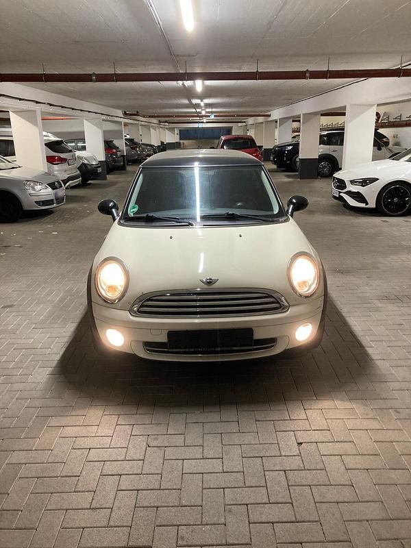 Usata Mini Cooper 120 CV (88 kW) 2007 Bianco Utilitaria