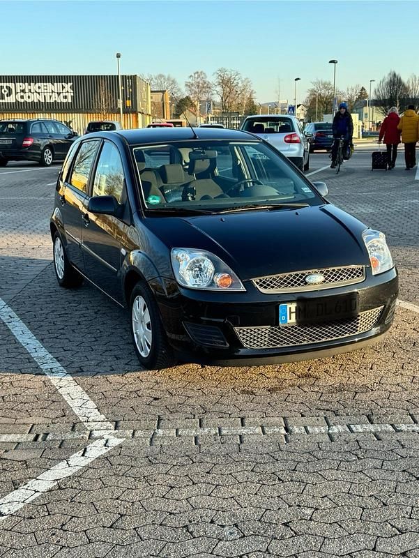 Schwarz Gebraucht 2007 Ford Fiesta Kleinwagen | 2.150 € (Fairer Preis) - Bild 1/4