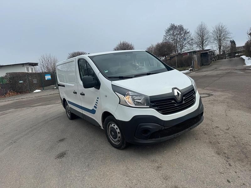 Gebraucht Renault Traffic 2018 Weiß Van / Kleinbus