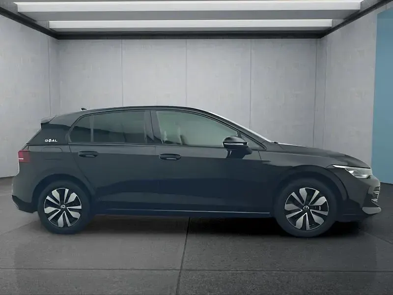 Gebraucht VW Golf VIII 150 PS (110 kW) 2025 Schwarz Kleinwagen
