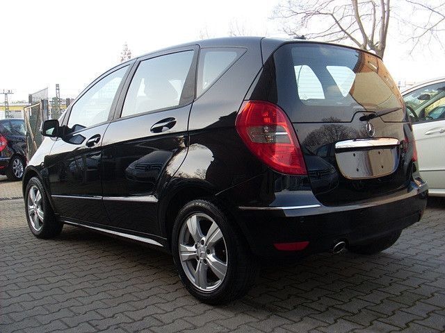 Gebraucht Mercedes A160 Avantgarde 95 PS (69 kW) 2011 Schwarz Van / Kleinbus