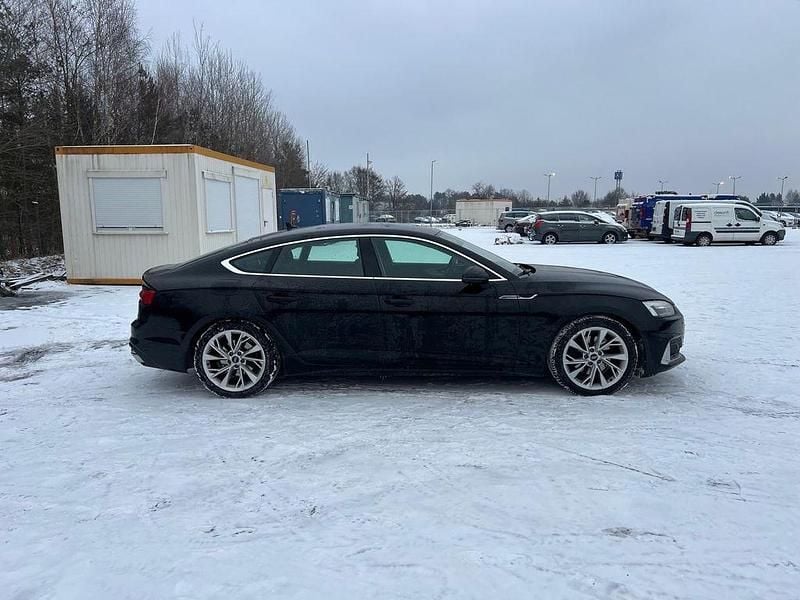 Gebraucht Audi A5 Sportback Advanced 163 PS (119 kW) 2021 Schwarz Kleinwagen