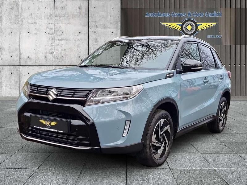 Neu Suzuki Vitara 110 PS (80 kW) 2026 Ice blue  cosmic black SUV