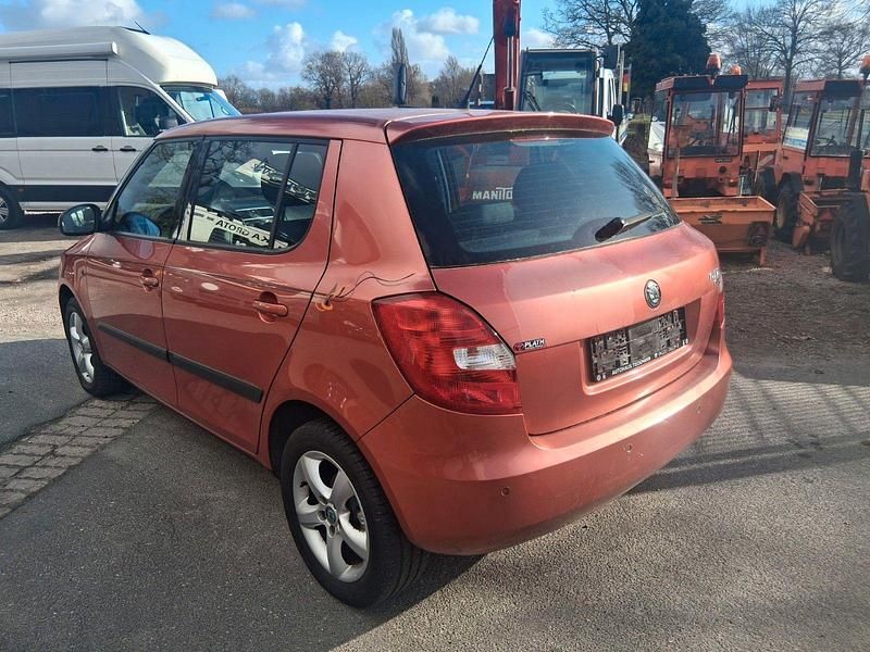 Gebraucht Skoda Fabia Ambiente 105 PS (77 kW) 2007 Orange Limousine