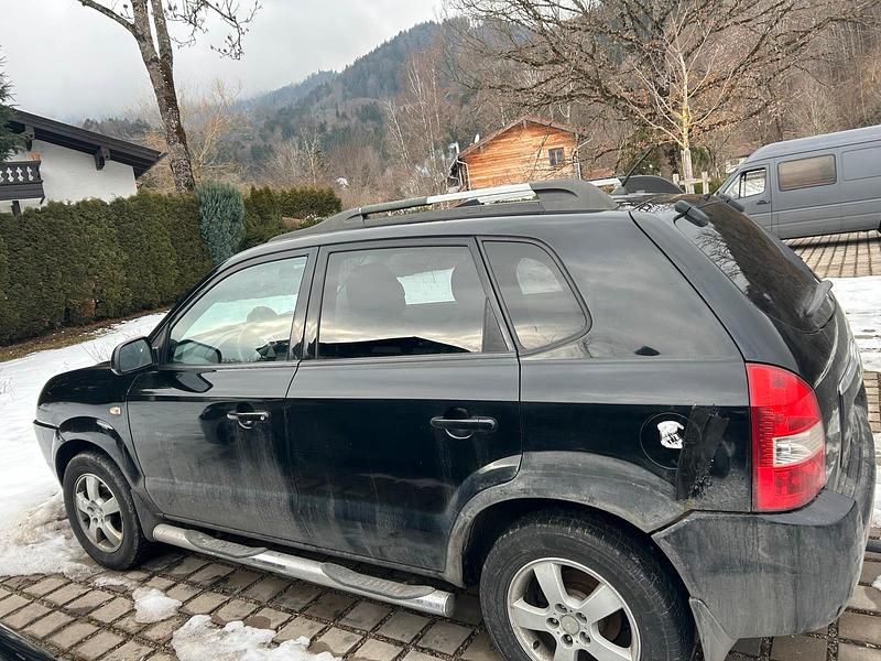 Gebraucht Hyundai Tucson 141 PS (103 kW) 2007 Schwarz SUV