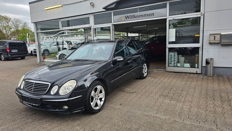 Schwarz Gebraucht 2006 Mercedes E280 Avantgarde Kombi | 3.990 € (Fairer Preis) - Bild 1/4