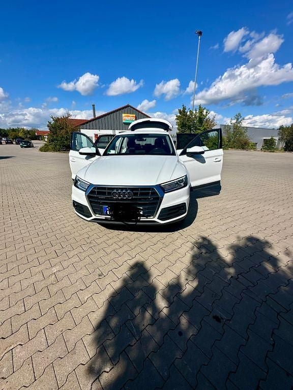 Weiß Gebraucht 2020 Audi Q5 SUV | 30.500 € (Fairer Preis) - Bild 1/4