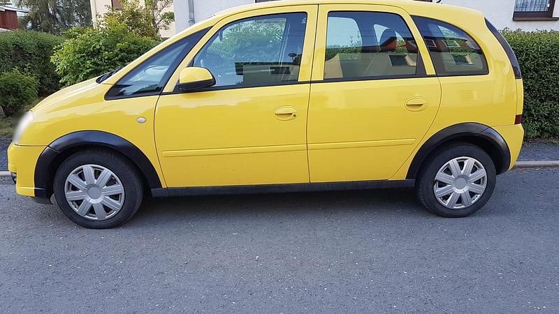Gebraucht Opel Meriva 2008 Gelb Van / Kleinbus